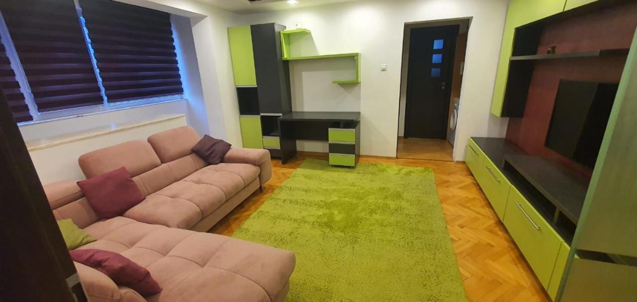 Modern Appartement Piteşti Buitenkant foto