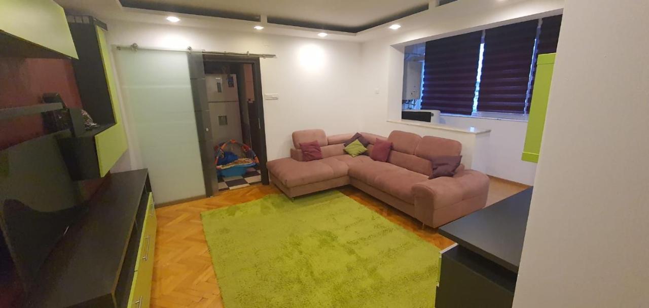 Modern Appartement Piteşti Buitenkant foto