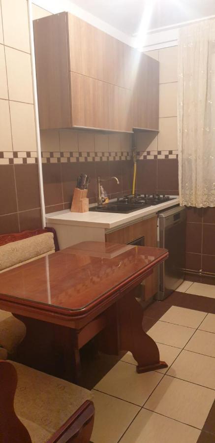 Modern Appartement Piteşti Buitenkant foto